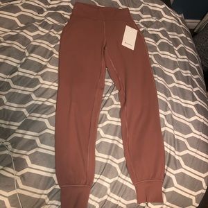 Lululemon Align Joggers 28”